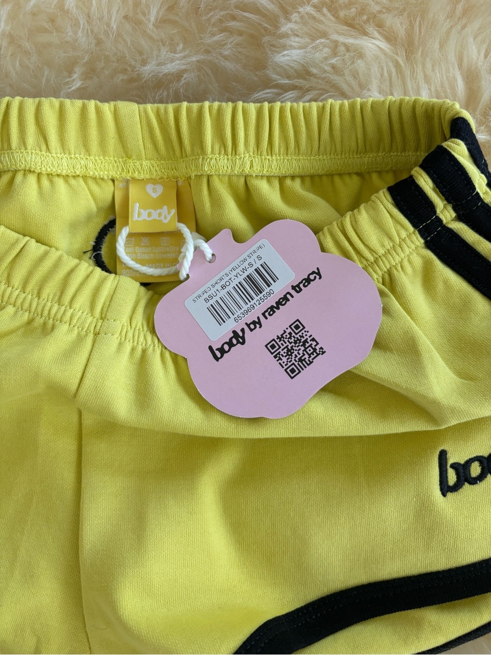 BodyByRaven shorts set - Picture 3 of 5